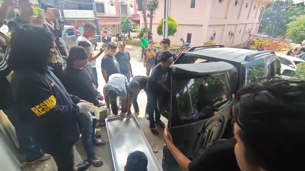 POLISI BAKU TEMBAK DENGAN PENEMBAK BRIPKA ANUMERTA ARYA, PELAKU TEWAS