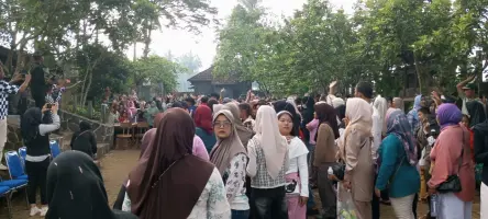 Jokowi Batal Hadir di Festival Budaya, Warga Lampung Timur Kecewa
